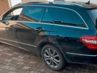 Gebraucht Mercedes E220 170 PS (125 kW) 2012 Schwarz Kombi