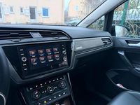 Gebraucht VW Touran 119 PS (87 kW) 2019 Schwarz Van / Kleinbus