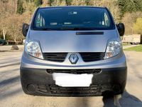 Second-hand Renault Trafic 204 CP (150 kW) 2008 Argintiu Monovolum