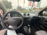 Gebraucht Ford Fiesta 80 PS (58 kW) 2006 Blau Kleinwagen