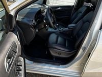 Gebraucht Mercedes B180 122 PS (89 kW) 2013 Weiß Van / Kleinbus