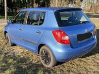 Gebraucht Skoda Fabia Classic 60 PS (44 kW) 2014 Blau Limousine