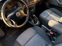 Gebraucht VW Golf IV 101 PS (74 kW) 2002 Blau Kleinwagen