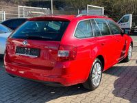 Gebraucht Skoda Octavia Ambition 105 PS (77 kW) 2013 Rot Kombi