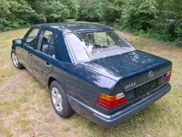 Second-hand Mercedes E200 1989 Albastru Berlinǎ