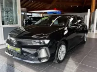 Używany Opel Astra Elegance 131 KM (96 kW) 2023 Czarny Hatchback