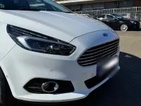 Gebraucht Ford S-MAX Titanium 179 PS (131 kW) 2016 Weiß Van / Kleinbus