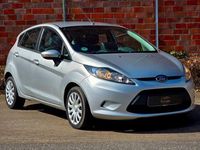 Gebraucht Ford Fiesta 82 PS (60 kW) 2010 Silber Kleinwagen