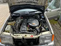 Gebraucht Mercedes E260 118 PS (86 kW) 1989 Beige Limousine
