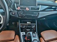 Gebraucht BMW 218 Gran Tourer Sport Line 150 PS (110 kW) 2016 Grau Van / Kleinbus