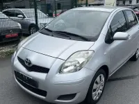 Gebraucht Toyota Yaris 69 PS (50 kW) 2009 Grau Kleinwagen