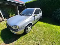 Gebraucht Opel Corsa 54 PS (39 kW) 1999 Silber Limousine