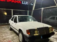 Gebraucht Mercedes E300 179 PS (131 kW) 1988 Weiß Limousine