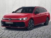 Gebraucht VW Passat R-line 193 PS (141 kW) 2025 Chilirot metallic Kombi
