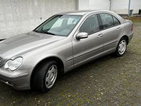 Gebraucht Mercedes C240 Elegance 170 PS (125 kW) 2004 Grau Limousine