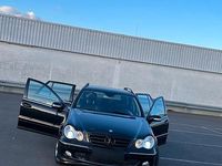 Gebraucht Mercedes C320 Avantgarde 224 PS (164 kW) 2005 Schwarz Kombi
