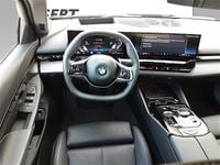 Gebraucht BMW 520 Comfort Edition 197 PS (144 kW) 2024 Grau Limousine