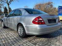 Second-hand Mercedes E200 163 CP (119 kW) 2003 Argintiu Berlinǎ