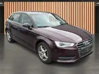 Gebraucht Audi A3 Attraction 105 PS (77 kW) 2014 Rot shirazrot metallic (metallic) Limousine