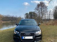 Używany Audi A1 Attraction 86 KM (63 kW) 2011 Hatchback