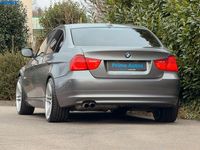 Gebraucht BMW 330 272 PS (200 kW) 2011 Grau Limousine