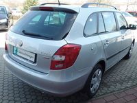 Gebraucht Skoda Fabia Comfort 105 PS (77 kW) 2011 Silber metallic Kleinwagen