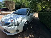 Gebraucht Toyota Avensis 148 PS (108 kW) 2011 Weiß Kombi