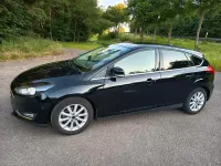 Gebraucht Ford Focus Titanium 125 PS (91 kW) 2017 Schwarz Limousine