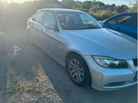 Gebraucht BMW 320 150 PS (110 kW) 2007 Grau Limousine