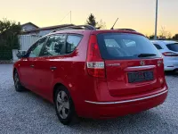 Gebraucht Hyundai i30 Edition+ 90 PS (66 kW) 2009 Rot Kombi