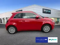 Gebraucht Fiat 500e Red 86 kW (118 PS) 2023 Rot Limousine