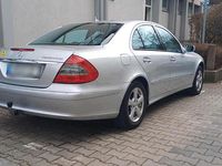 Gebraucht Mercedes E200 184 PS (135 kW) 2007 Silber Limousine