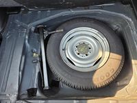 Gebraucht Mercedes E230 136 PS (100 kW) 1984 Blau Limousine