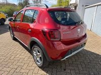 Gebraucht Dacia Sandero Prestige 90 PS (66 kW) 2019 Rot Kleinwagen