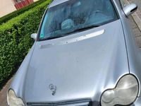 Second-hand Mercedes C180 143 CP (105 kW) 2004 Argintiu Break