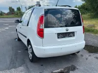 Gebraucht Skoda Roomster 75 PS (55 kW) 2011 Weiß Van / Kleinbus