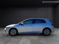 Używany VW Golf VIII Active 150 KM (110 kW) 2023 Srebrny Sedan/Limuzyna