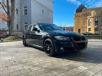 Gebraucht BMW 320 184 PS (135 kW) 2010 Schwarz Kombi