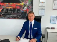 Gebraucht Mercedes C220 AMG 200 PS (147 kW) 2024 Obsidianschwarz Kombi