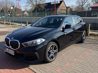 Gebraucht BMW 118 Advantage 140 PS (102 kW) 2020 Schwarz Kleinwagen