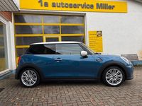 Gebraucht Mini Cooper 136 PS (100 kW) 2023 Blau Kleinwagen