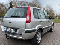 Gebraucht Ford Fiesta 80 PS (58 kW) 2006 Grau Kleinwagen