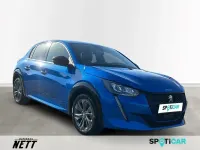 Gebraucht Peugeot e-208 Allure+ 100 kW (136 PS) 2023 Blau Kleinwagen