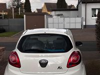 Gebraucht Ford Ka 69 PS (50 kW) 2010 Weiß Kleinwagen