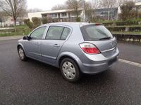 Gebraucht Opel Astra 90 PS (66 kW) 2005 Grau Limousine