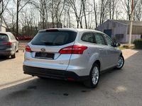 Usata Ford Focus 125 CV (91 kW) 2018 Argento Station wagon