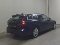 Gebraucht Volvo V60 Momentum 197 PS (144 kW) 2021 Schwarz Kombi