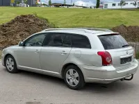Gebraucht Toyota Avensis 177 PS (130 kW) 2007 Silber Kombi