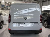 Neu VW T6.1 110 PS (80 kW) 2025 Grau (stone grey) Van