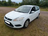 Gebraucht Ford Focus Ambiente 101 PS (74 kW) 2009 Weiß Limousine